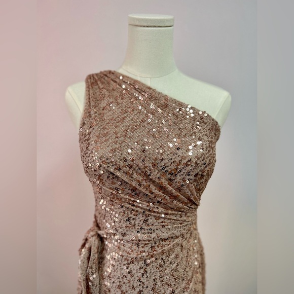 Aidan Mattox champagne dress size0 - Picture 6 of 16